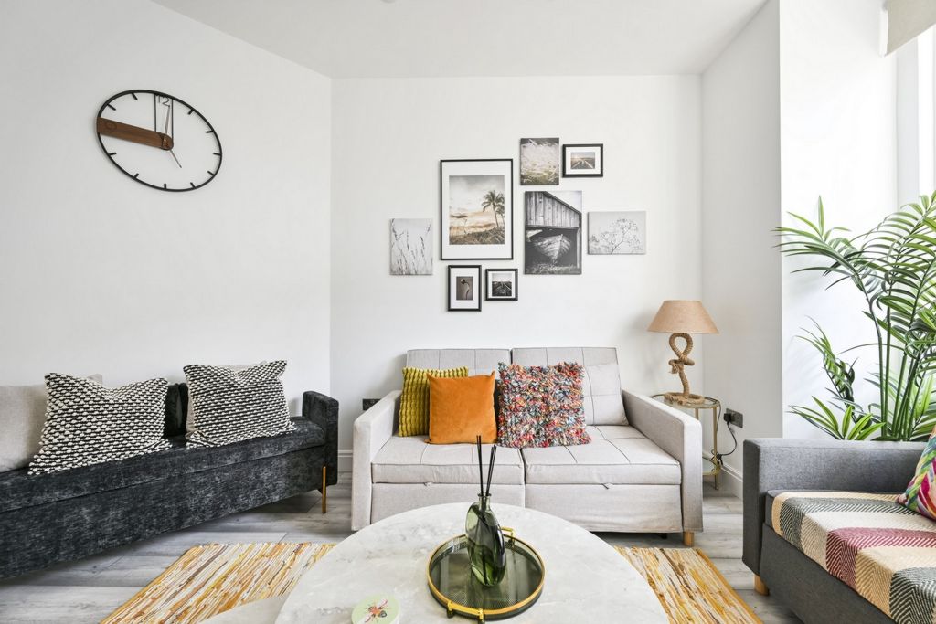 Property photo 3 of 13 Photo 1