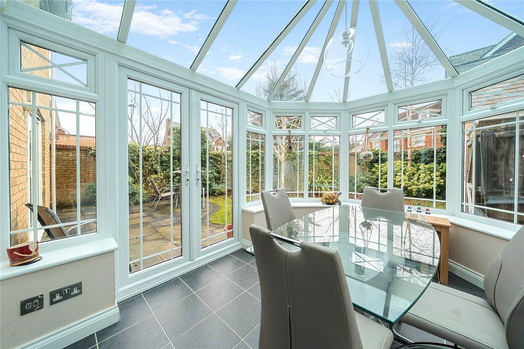 Property photo 3 of 32 Picture No. 13