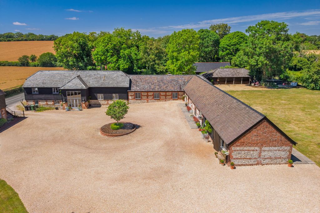 Property photo 1 of 25