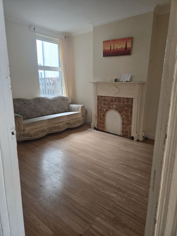 Property photo 3 of 33