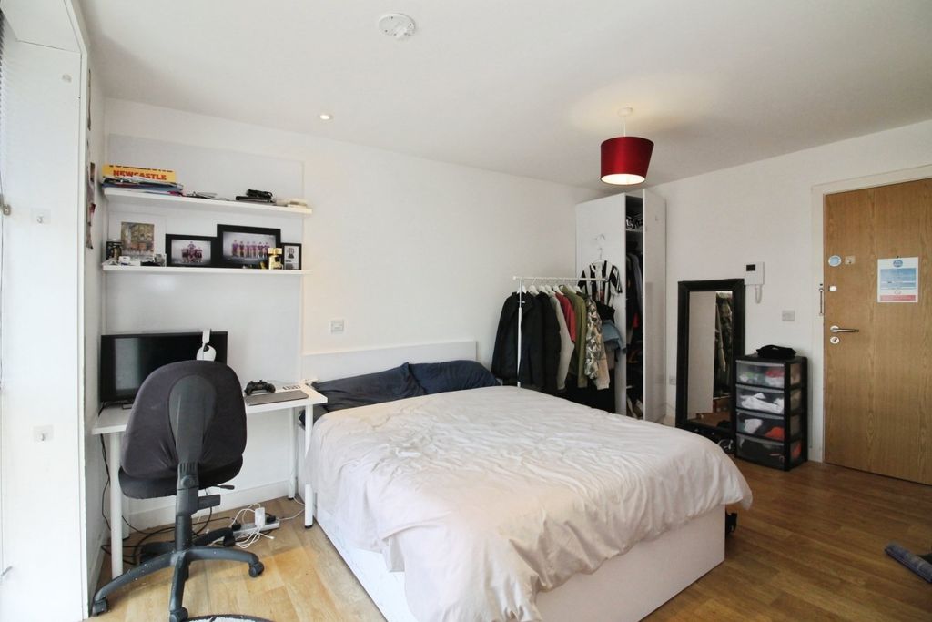 Property photo 3 of 11 Picture No. 05