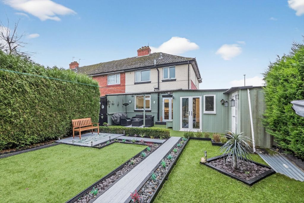 Property photo 1 of 16 Pnmb1145.Jpg