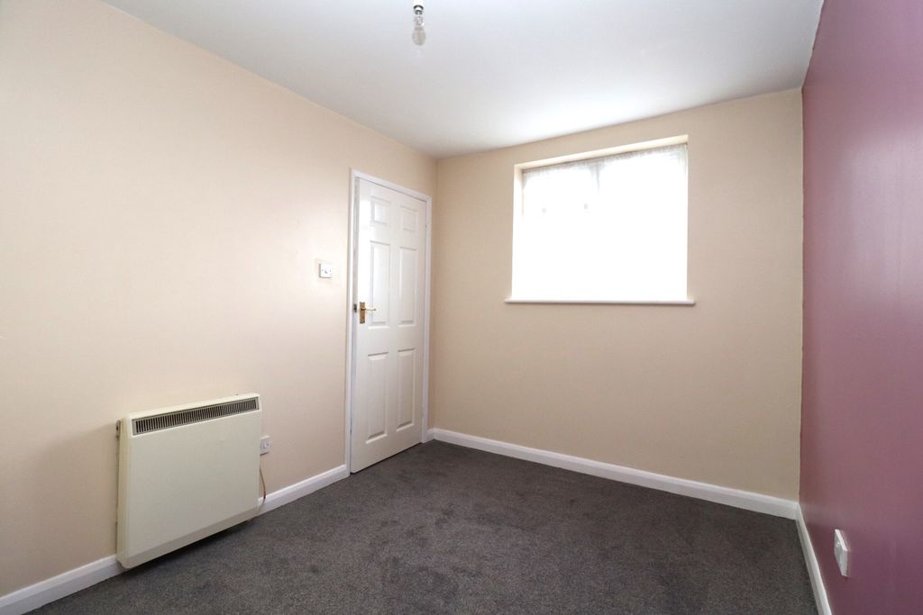 Property photo 2 of 4