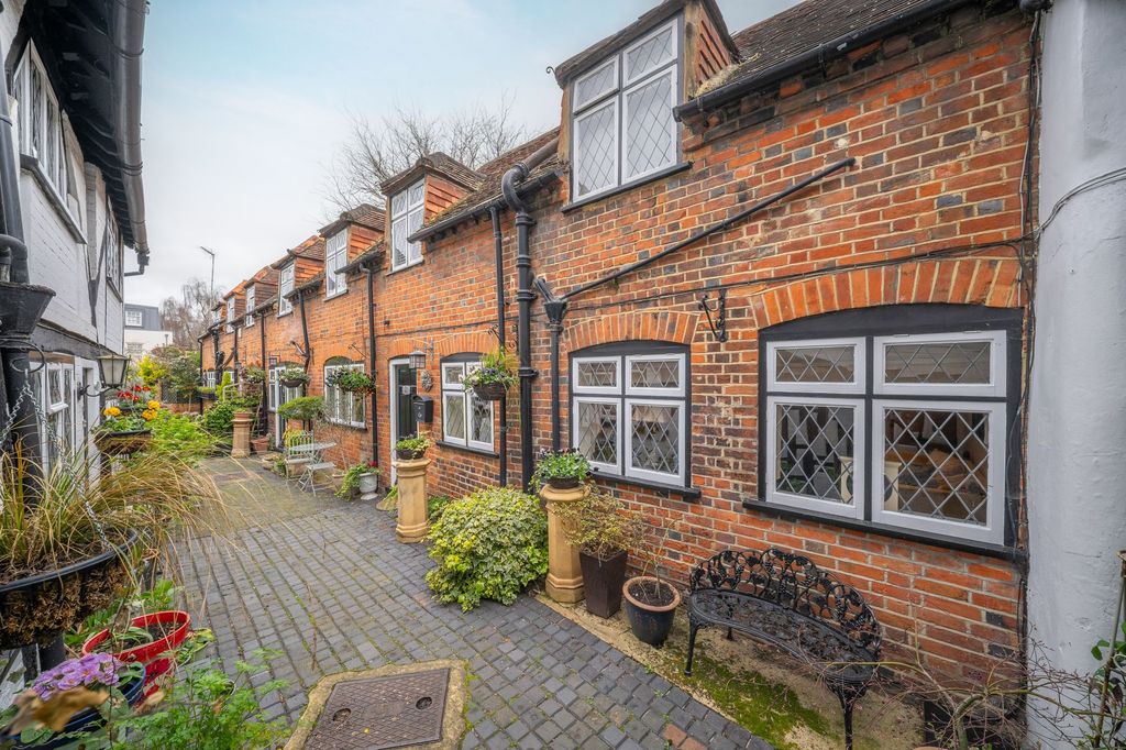 Property photo 3 of 12