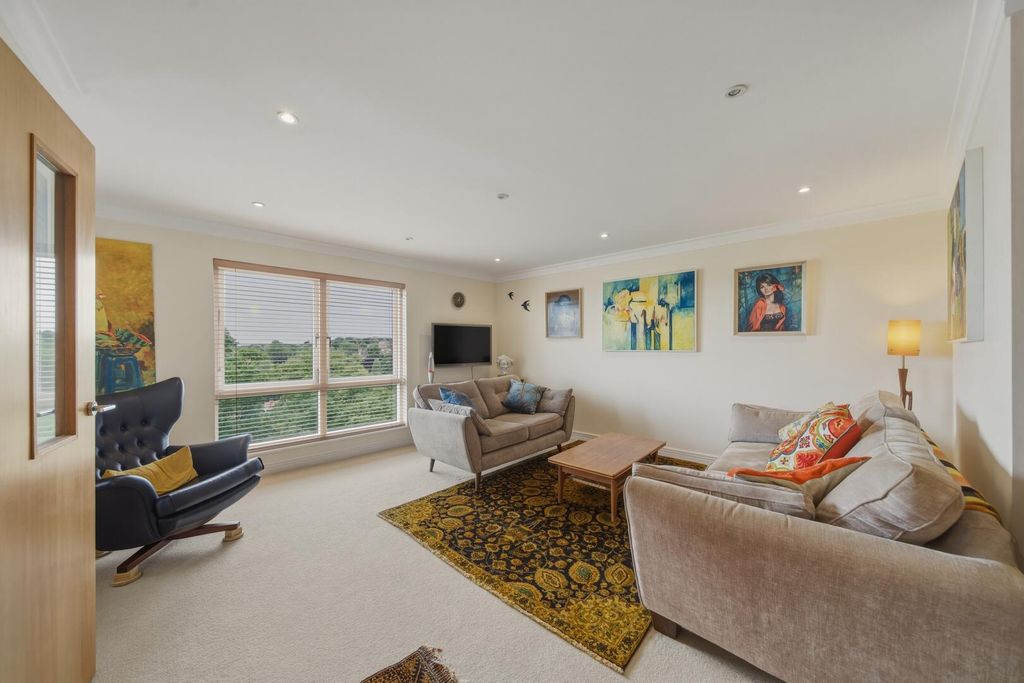 Additional image 4 of 2 bed flat for saleStandard Hill, Nottingham NG1