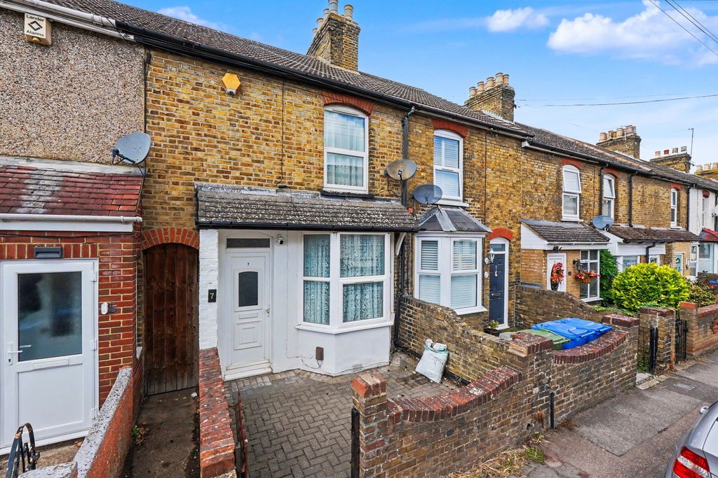 Property photo 1 of 24