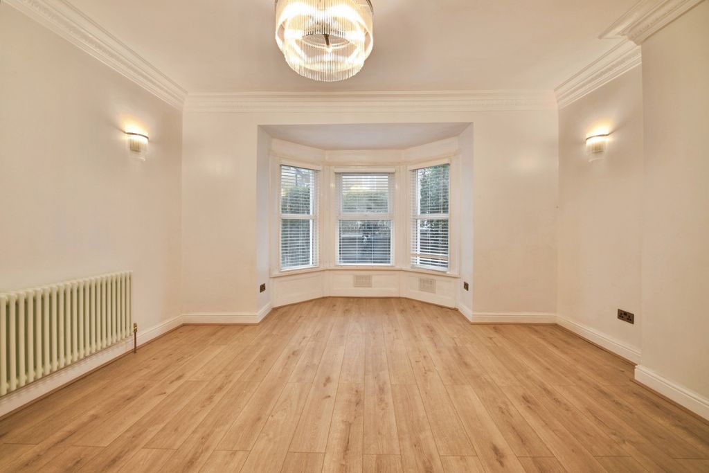 Property photo 3 of 20 Pbox-Img.Jpg