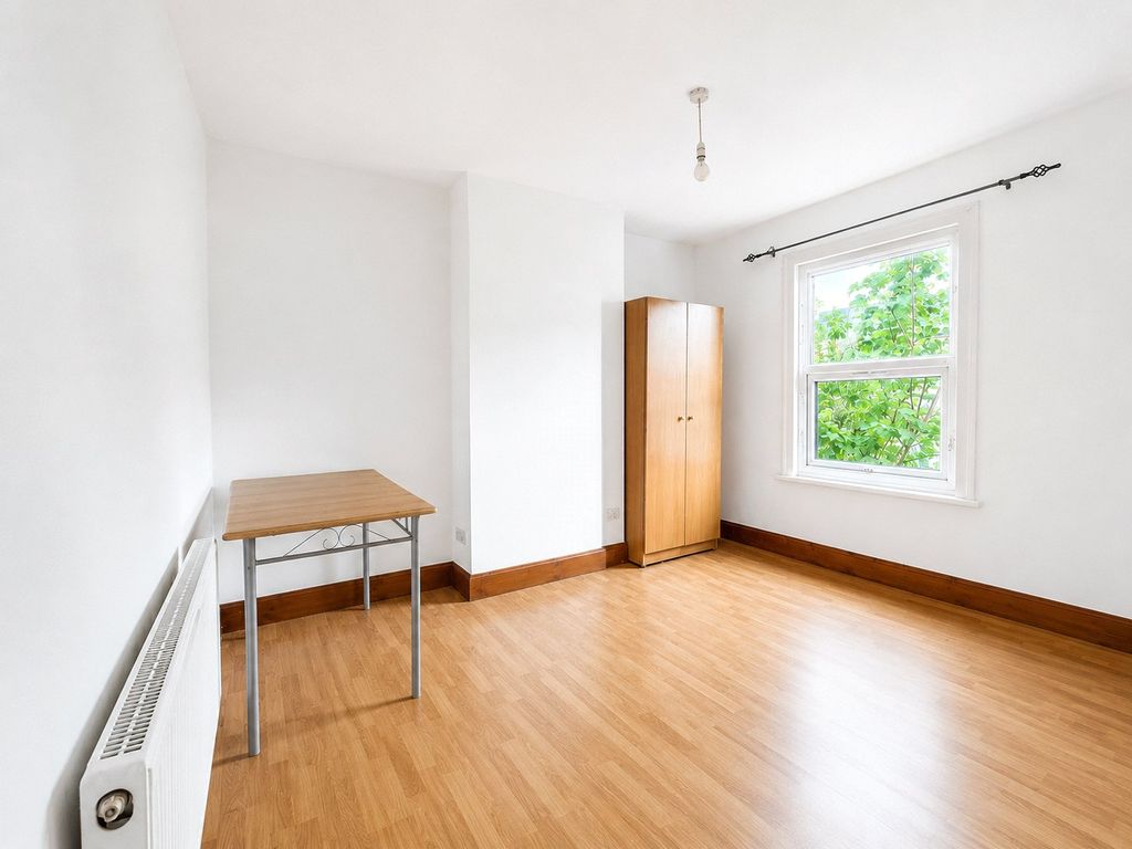 Property photo 1 of 6 Picture No. 05