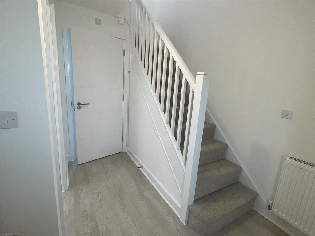 Property photo 2 of 20 Picture No. 10