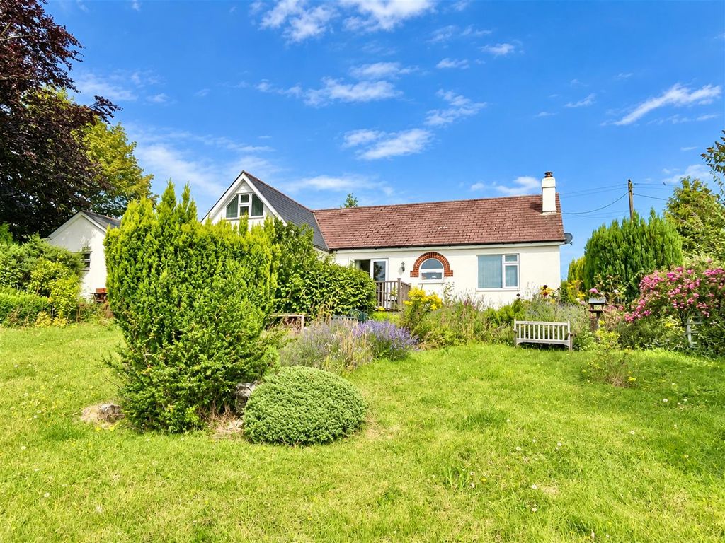 Property photo 1 of 30