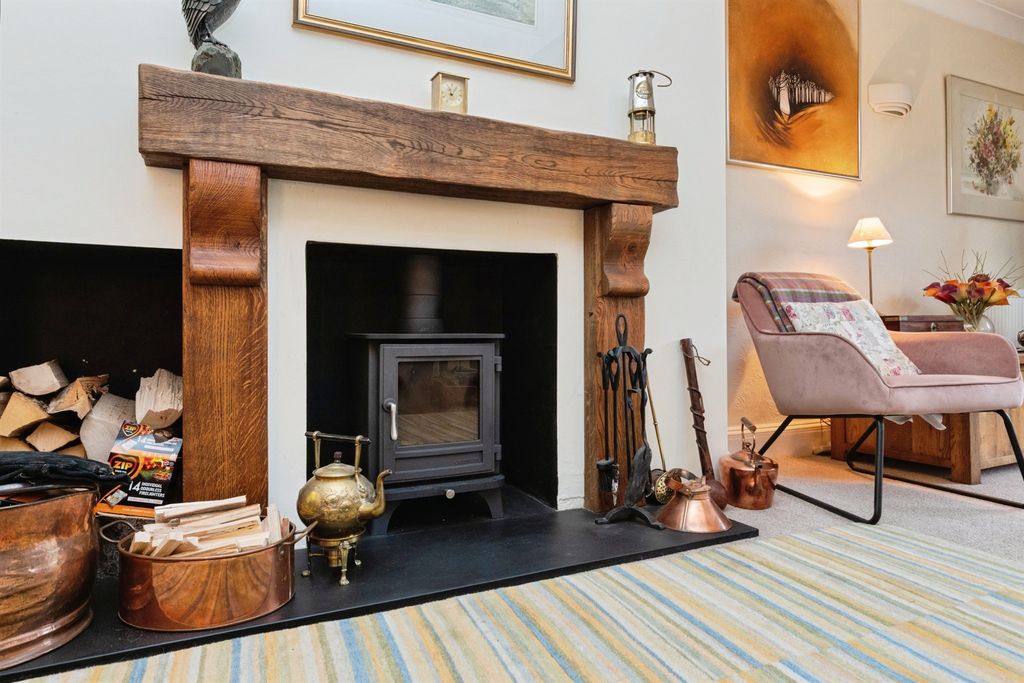 Property photo 3 of 20