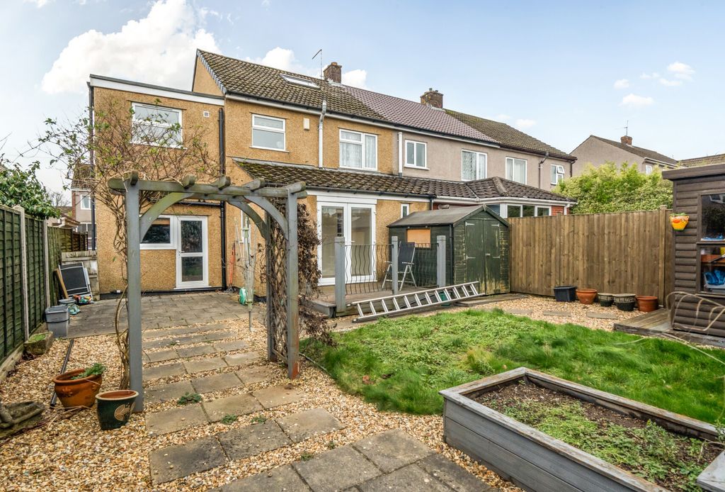 Property photo 1 of 12 1400021-24-696Fb1...