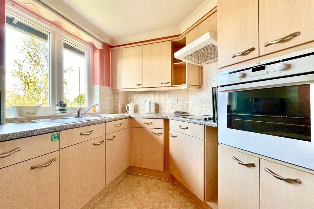 Property photo 3 of 9 Picture No. 31
