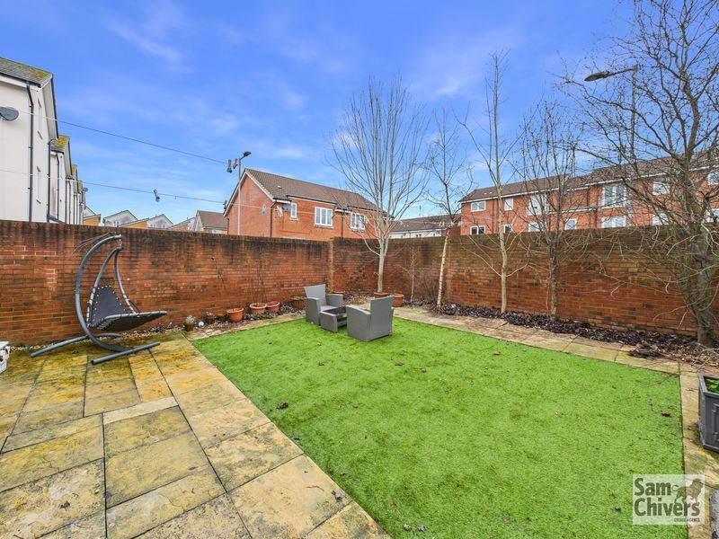 Property photo 3 of 21 Photo 23