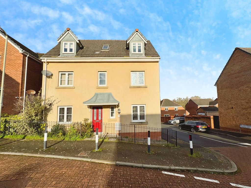 Property photo 1 of 21