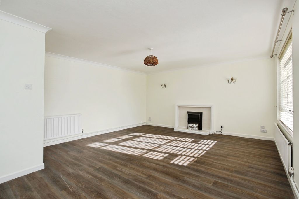 Property photo 2 of 16 Pbox-Img.Jpg