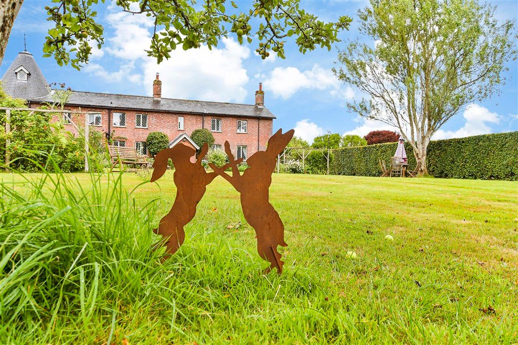 Property photo 2 of 30 External Lifestyle Photograph