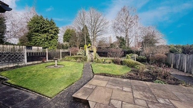 Property photo 3 of 13