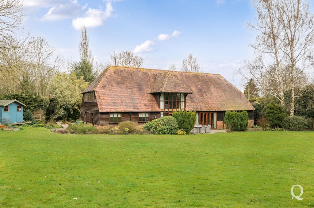 Property photo 1 of 44 84Eb2F29-75Ea-42E...