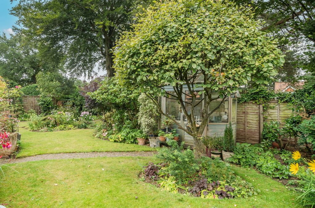 Property photo 3 of 21 1333507-7-6894Df0...