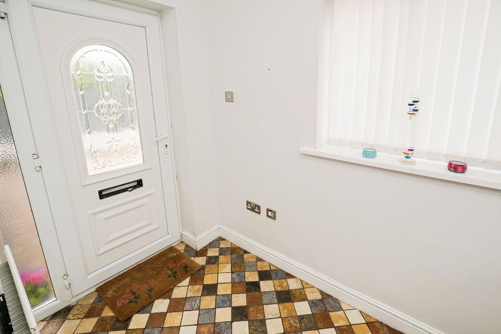 Property photo 2 of 29 Photo