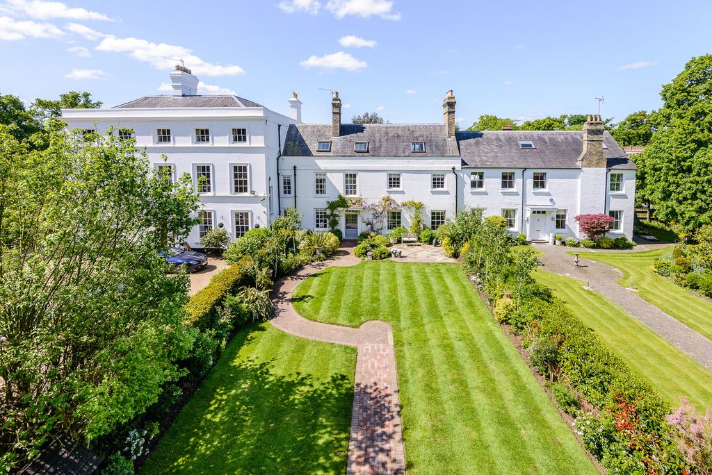 Property photo 1 of 16