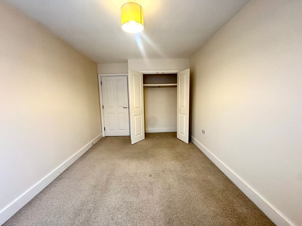 Property photo 2 of 7 Bedroom 1