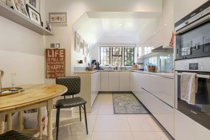 Property photo 3 of 12 Photo 2