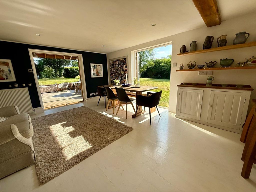 Property photo 3 of 45