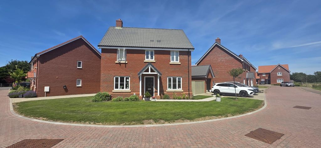 Property photo 2 of 18