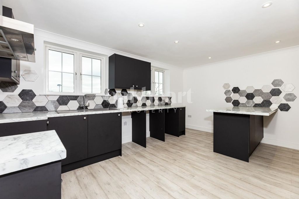 Property photo 2 of 10 Open Plan Living