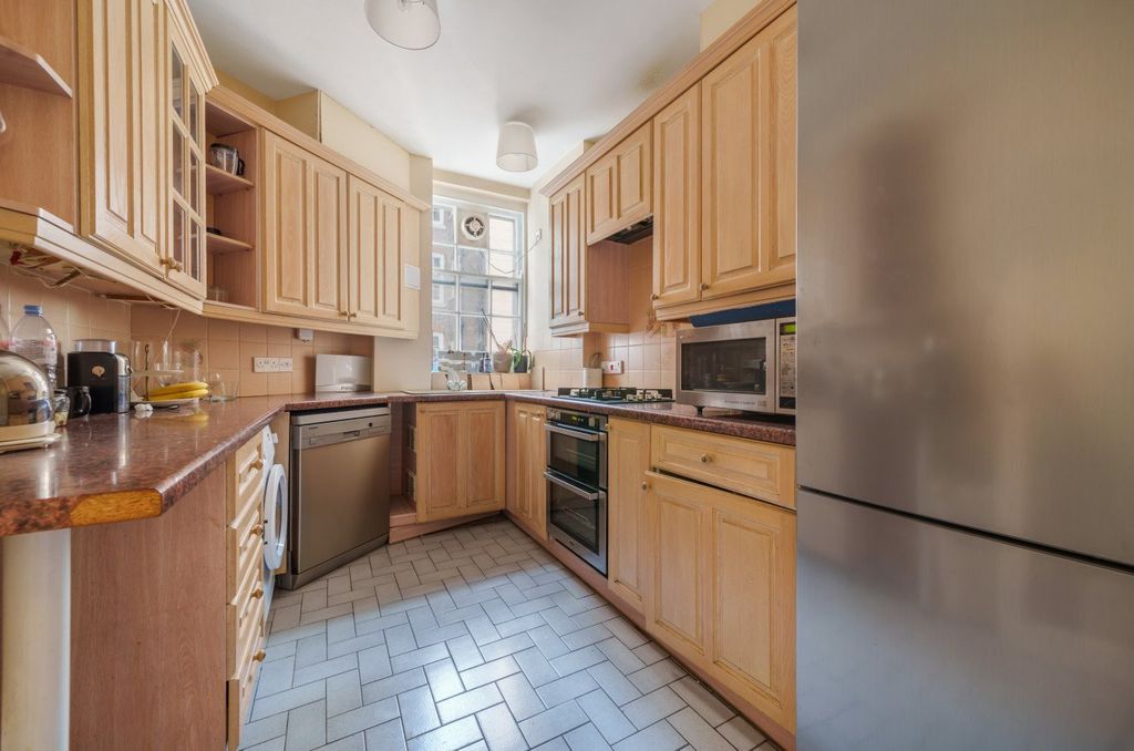 Property photo 3 of 15 Picture No. 13