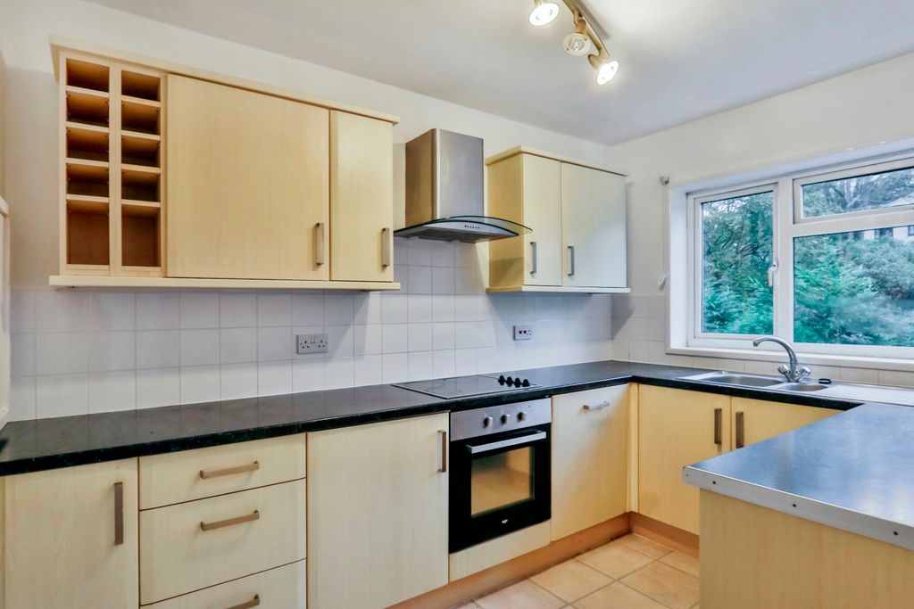 Property photo 3 of 17 Photography