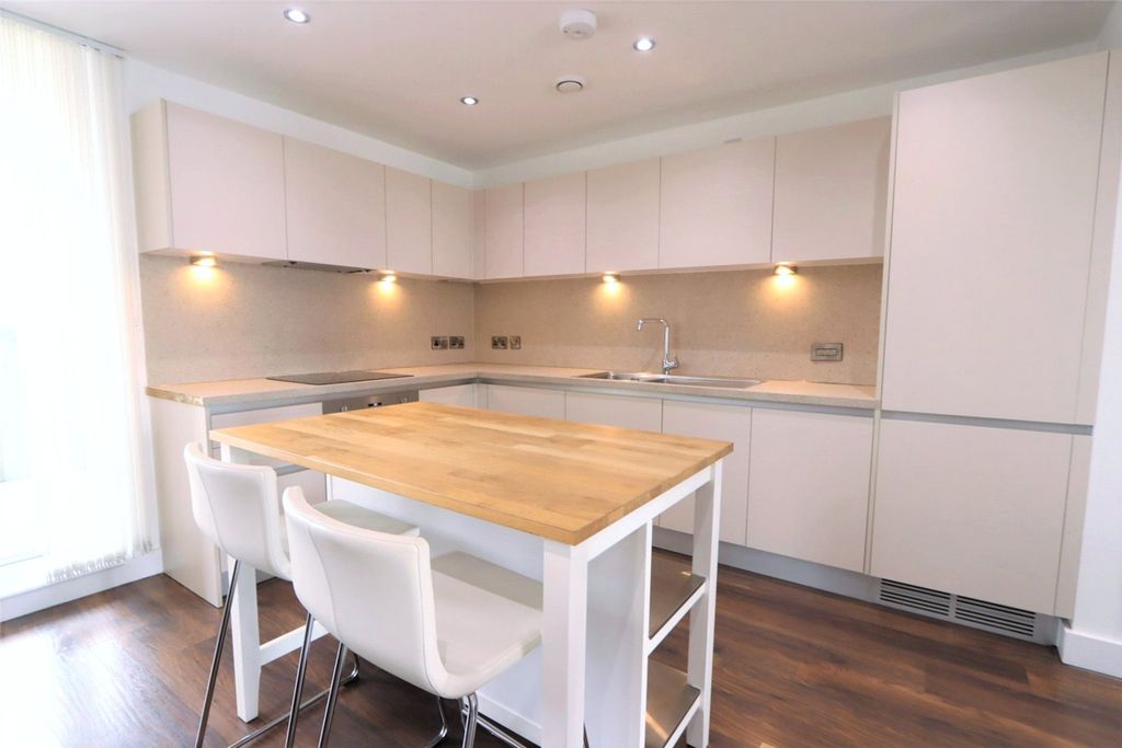 Property photo 3 of 11 Picture No. 29