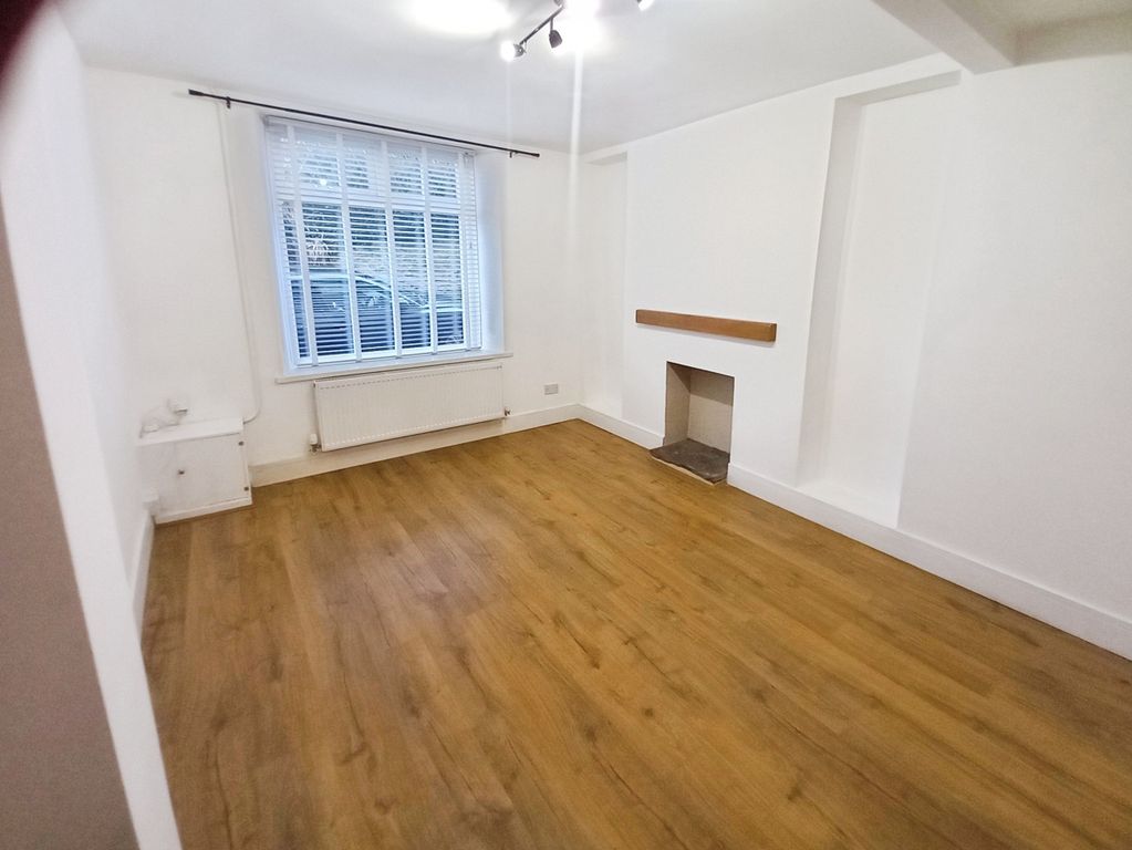 Property photo 2 of 8 Front