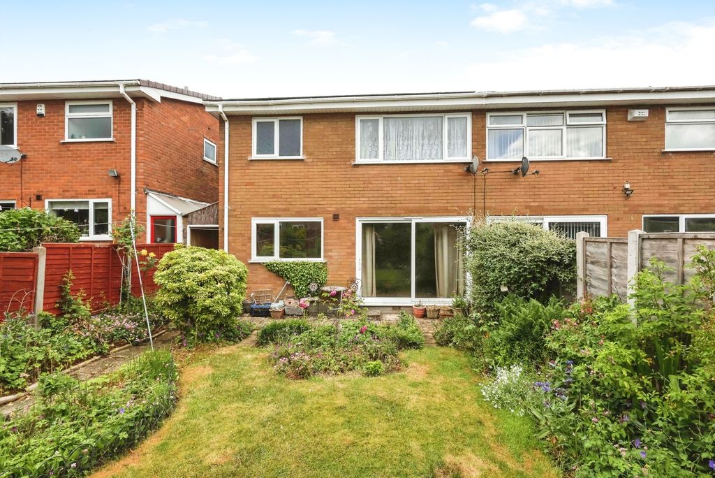 Property photo 1 of 17 Rear