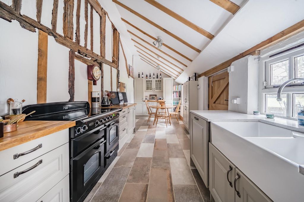 Property photo 3 of 35 35-6960Ef87d04Ab-1395584-37-695Fb5Ab606c6-35.Jpg