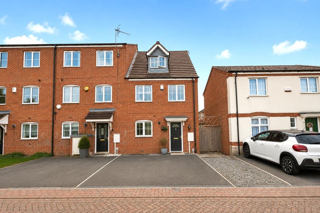 Property photo 1 of 17 Front.Png