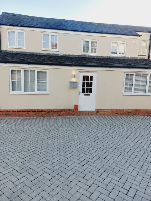 Property photo 1 of 9 Image