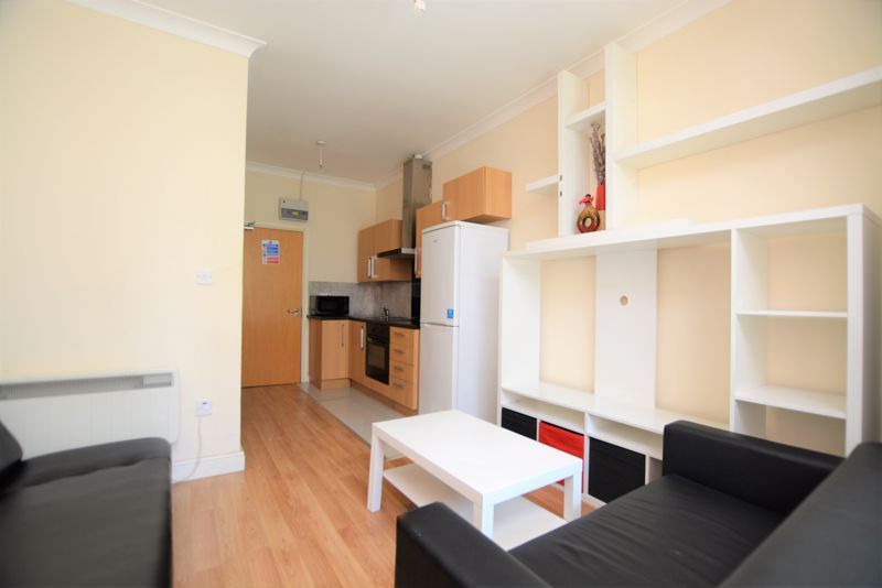 Property photo 1 of 7 Photo 5