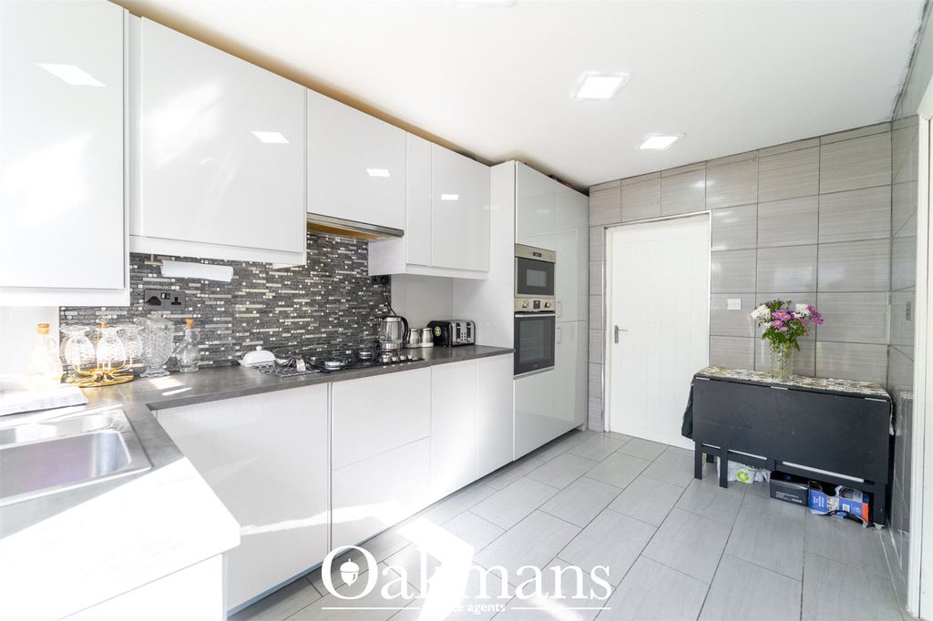 Property photo 3 of 17 Picture No. 21