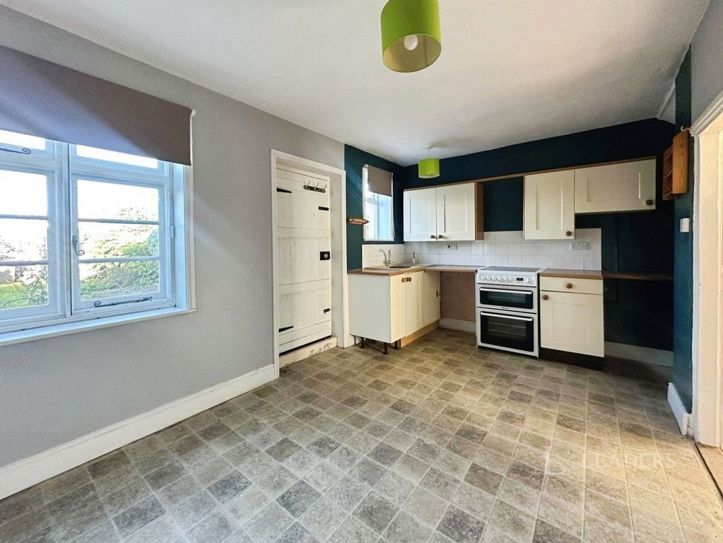 Property photo 2 of 10 Pbox-Img.Jpg