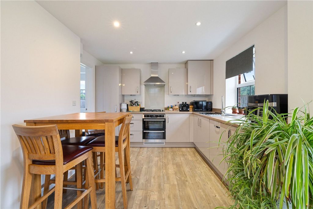 Property photo 3 of 16 Kitchen