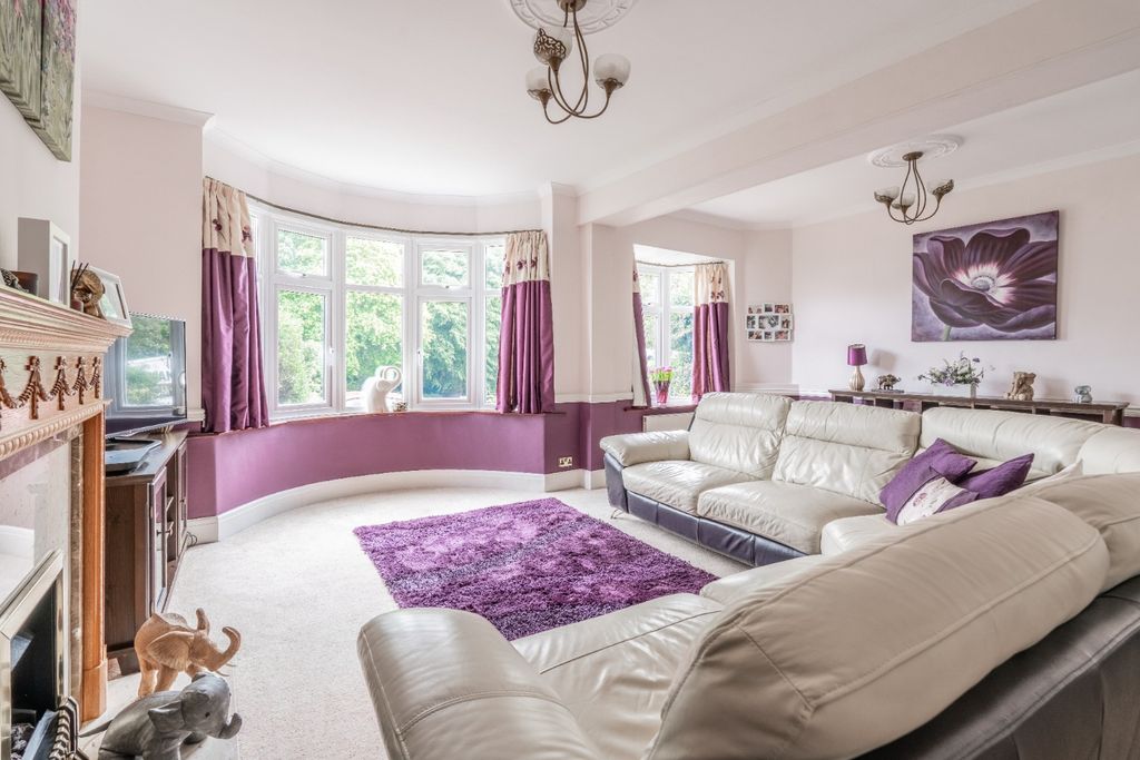 Property photo 3 of 28 5215174