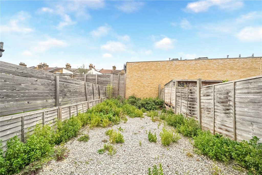 Property photo 2 of 12 Picture No. 02