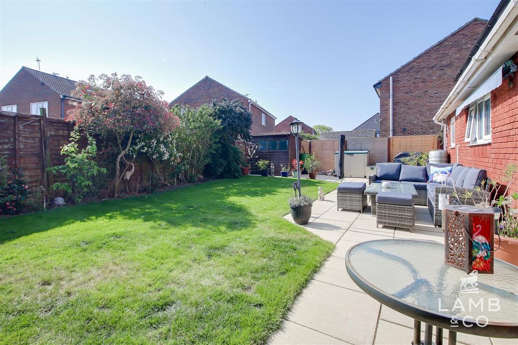 Property photo 2 of 22
