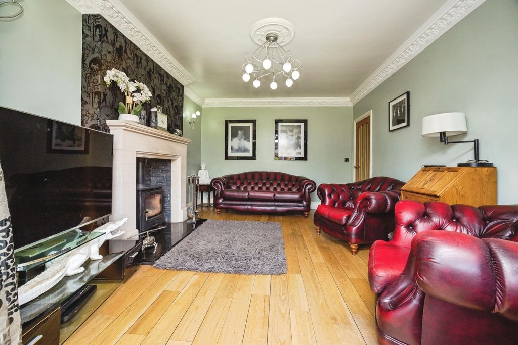 Property photo 2 of 27 Pbox-Img.Jpg