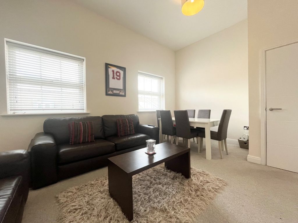 Property photo 3 of 15 Picture No. 08