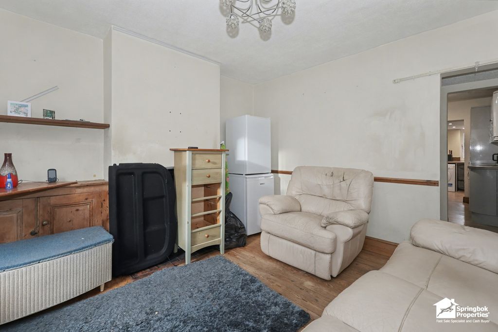 Property photo 3 of 12 Image 2