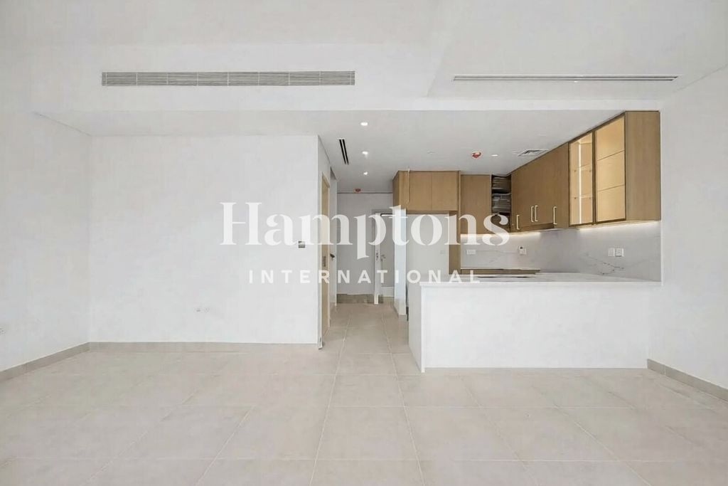 Property photo 3 of 12 Media 3